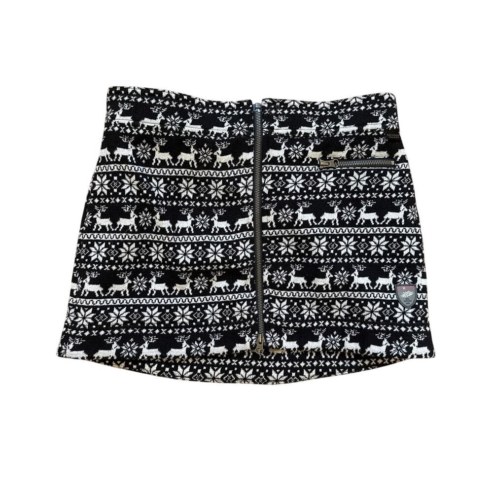 SKHOOP Nordic Insulated Active Mini Skirt in Fair Isle Black White Size Medium